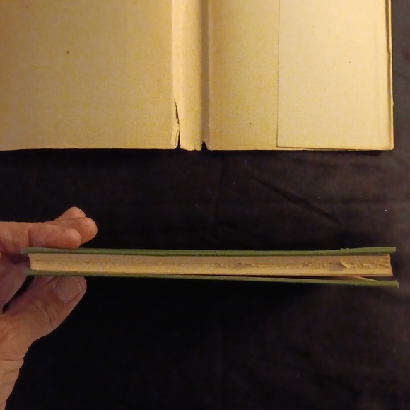 Book - Picture 5 of 10